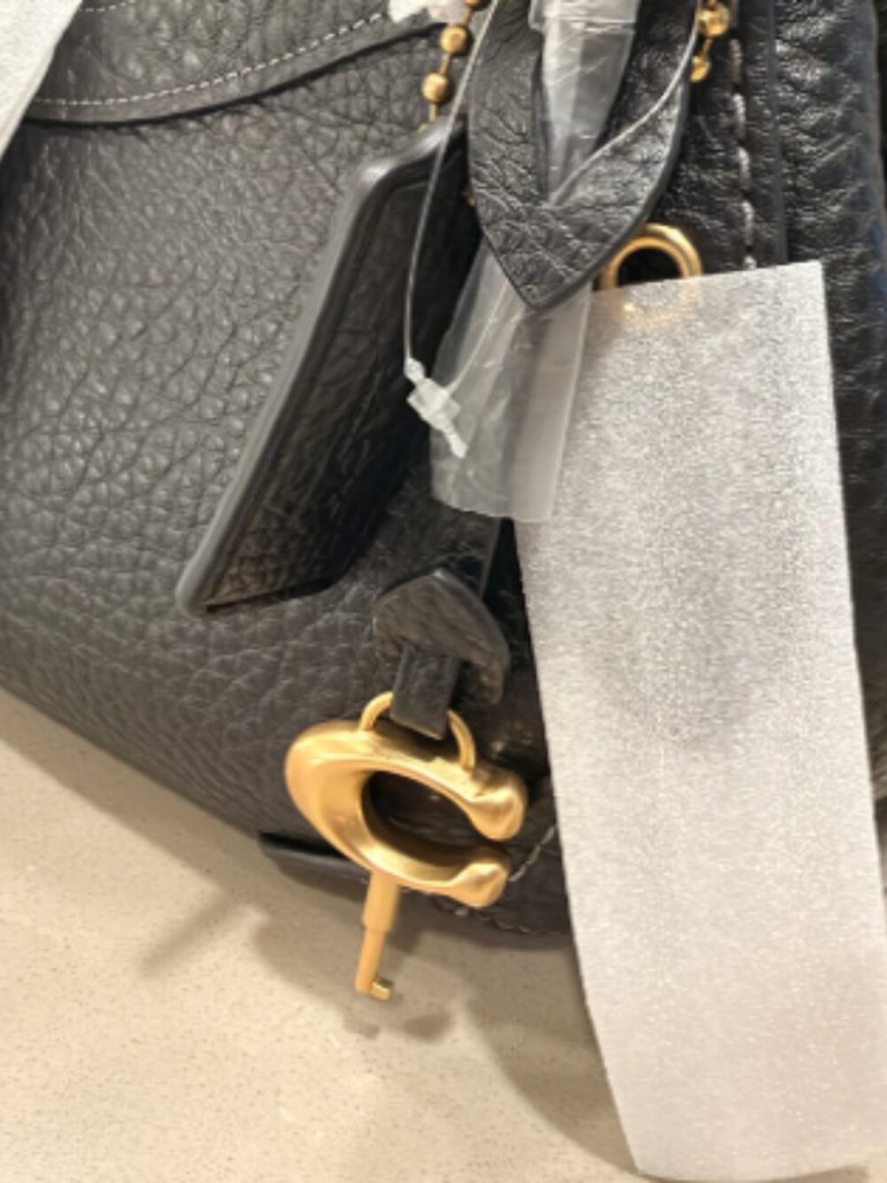 Coach Drifter Shoulder Bag 31 2026 in Brass/Black Textured Pebble Leather NWT - Picture 6 of 8